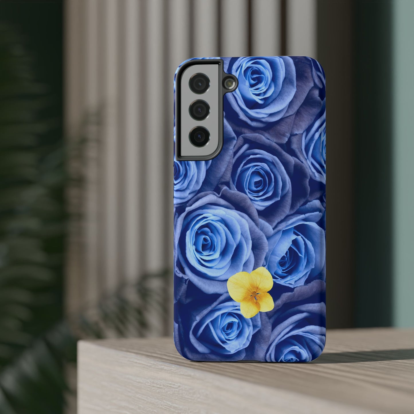 Impact-Resistant Phone Case - Blue Roses & Yellow Flower Design